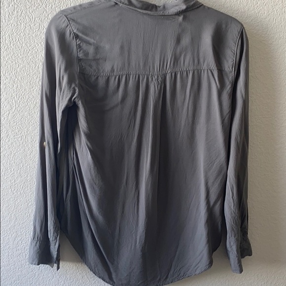 GREEN Button Down - Picture 5 of 5